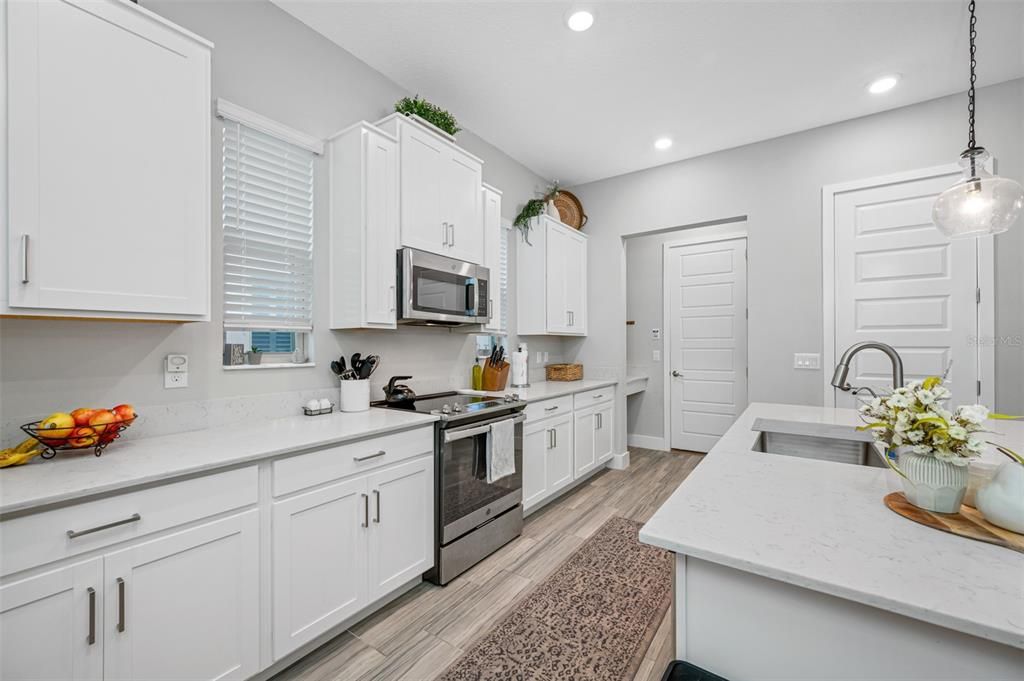 En Renta: $3,995 (5 camas, 3 baños, 2746 Pies cuadrados)