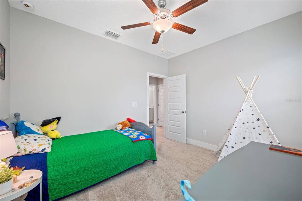 En Renta: $3,995 (5 camas, 3 baños, 2746 Pies cuadrados)