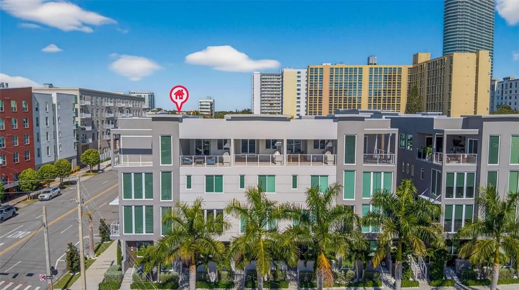 待售: $2,200,000 (4 贝兹, 4 浴室, 3240 平方英尺)