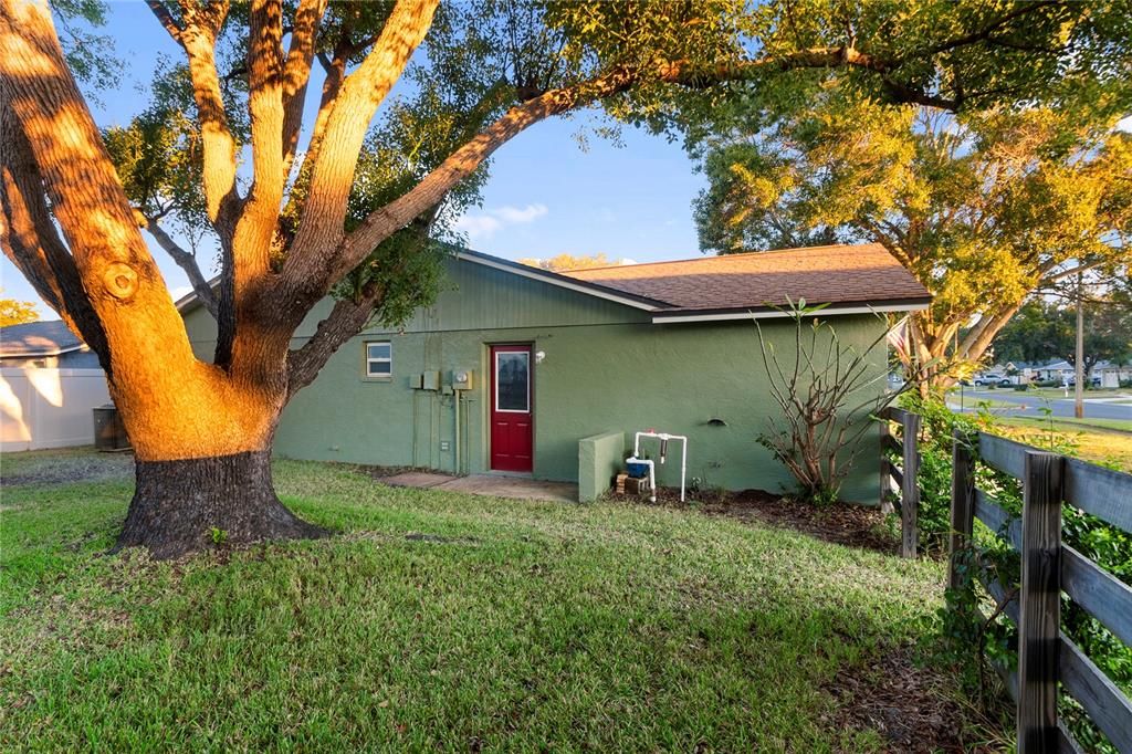 Active With Contract: $549,900 (4 beds, 3 baths, 2032 Square Feet)