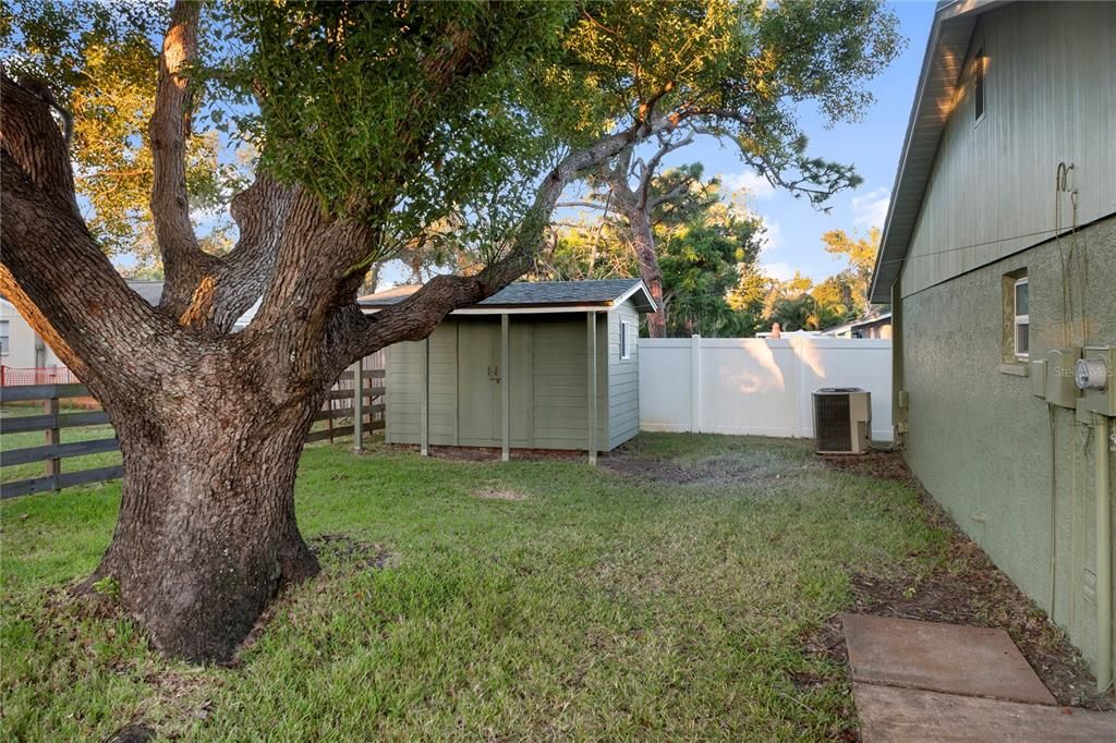 Active With Contract: $549,900 (4 beds, 3 baths, 2032 Square Feet)