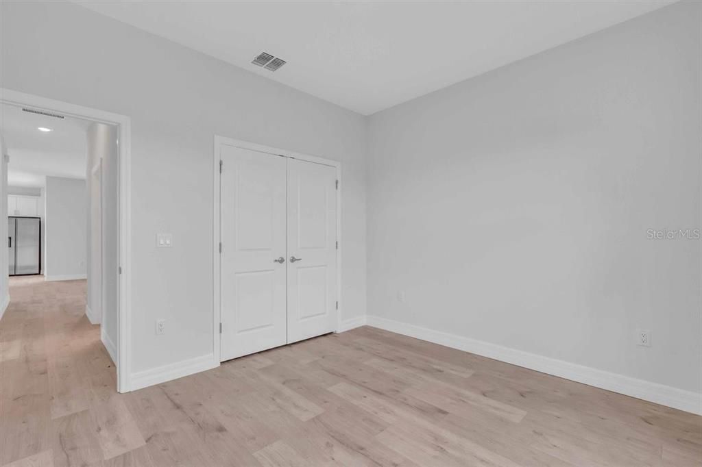 For Sale: $399,000 (4 beds, 3 baths, 2092 Square Feet)