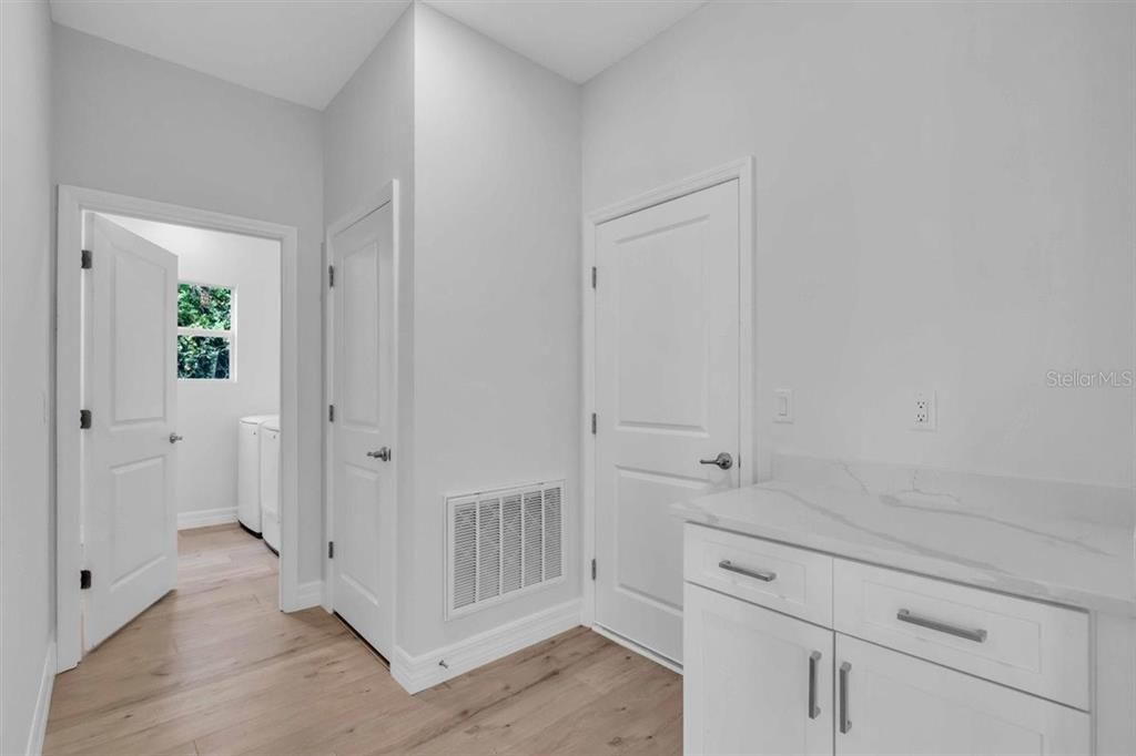 For Sale: $399,000 (4 beds, 3 baths, 2092 Square Feet)