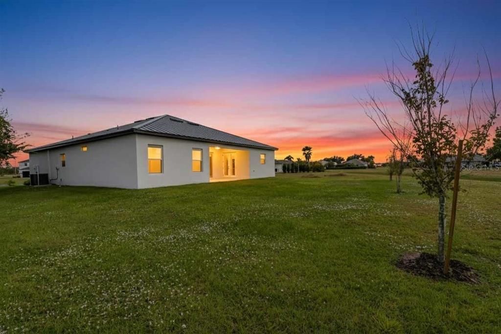 For Sale: $399,000 (4 beds, 3 baths, 2092 Square Feet)