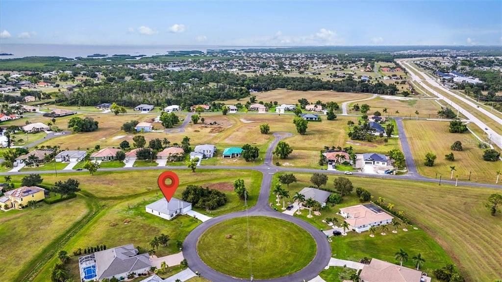 For Sale: $399,000 (4 beds, 3 baths, 2092 Square Feet)