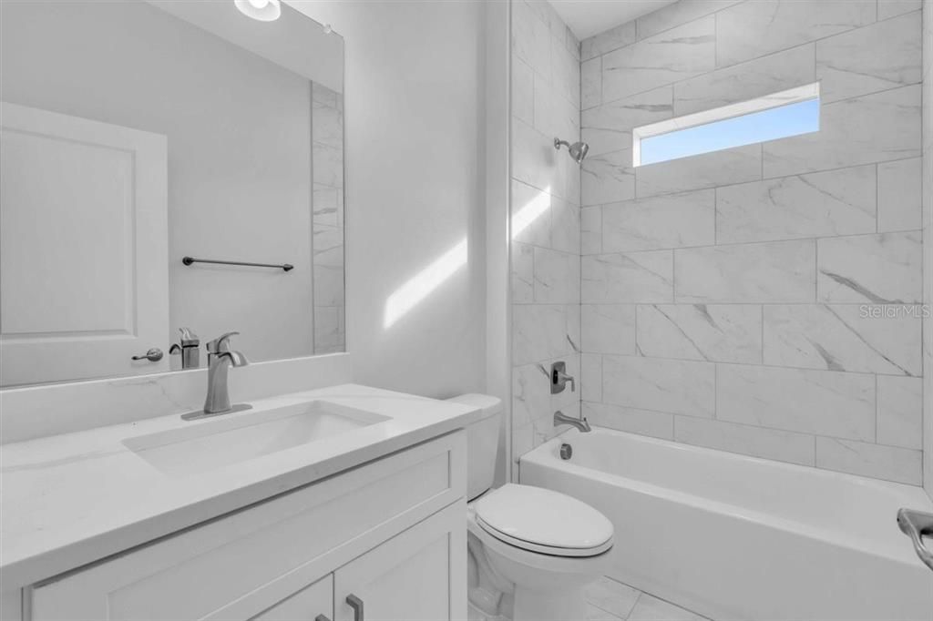 For Sale: $399,000 (4 beds, 3 baths, 2092 Square Feet)