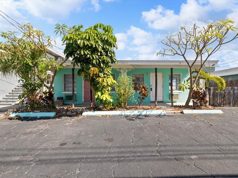 En Venta: $1,250,000 (6 camas, 0 baños, 2032 Pies cuadrados)