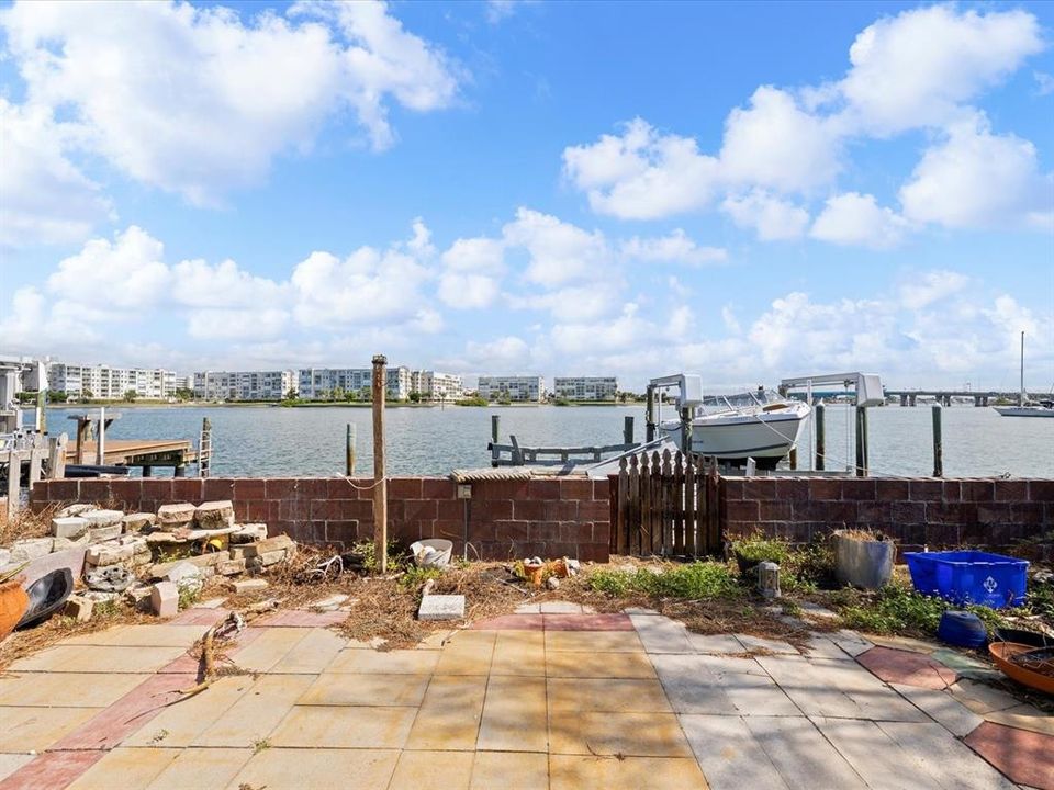 En Venta: $1,250,000 (6 camas, 0 baños, 2032 Pies cuadrados)