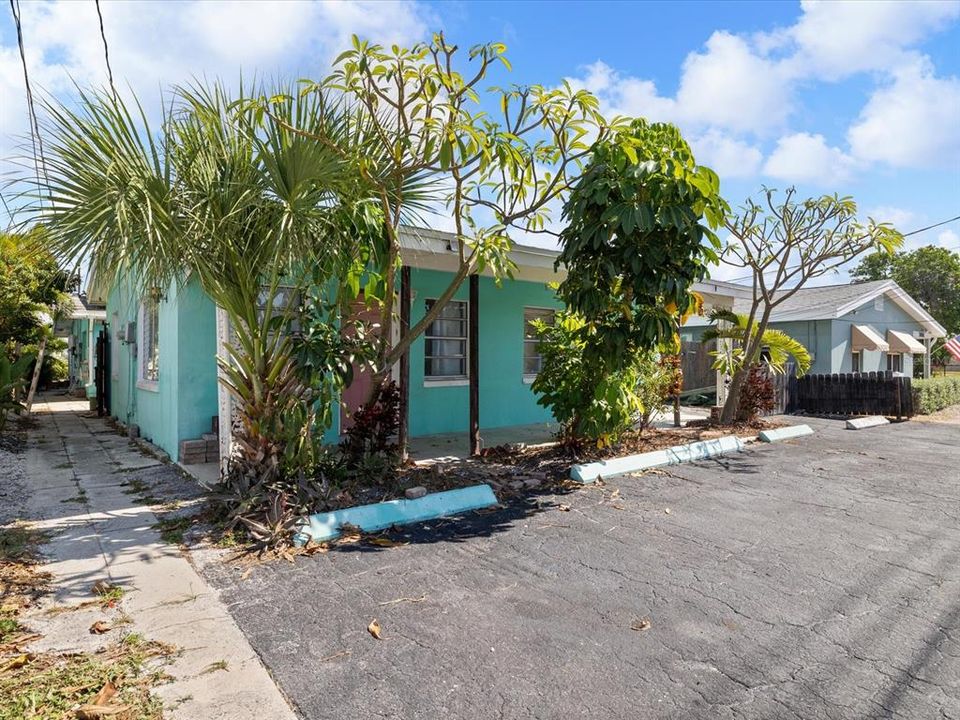 En Venta: $1,250,000 (6 camas, 0 baños, 2032 Pies cuadrados)