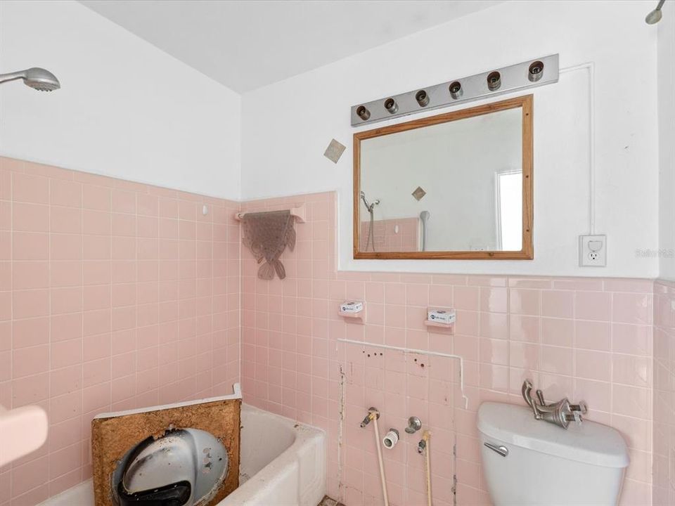 En Venta: $1,250,000 (6 camas, 0 baños, 2032 Pies cuadrados)