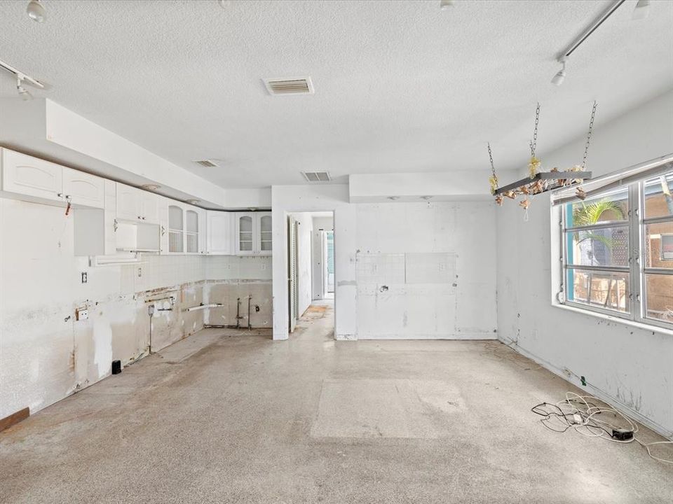 En Venta: $1,250,000 (6 camas, 0 baños, 2032 Pies cuadrados)