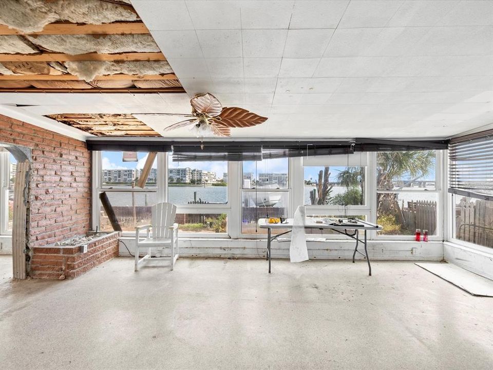 En Venta: $1,250,000 (6 camas, 0 baños, 2032 Pies cuadrados)