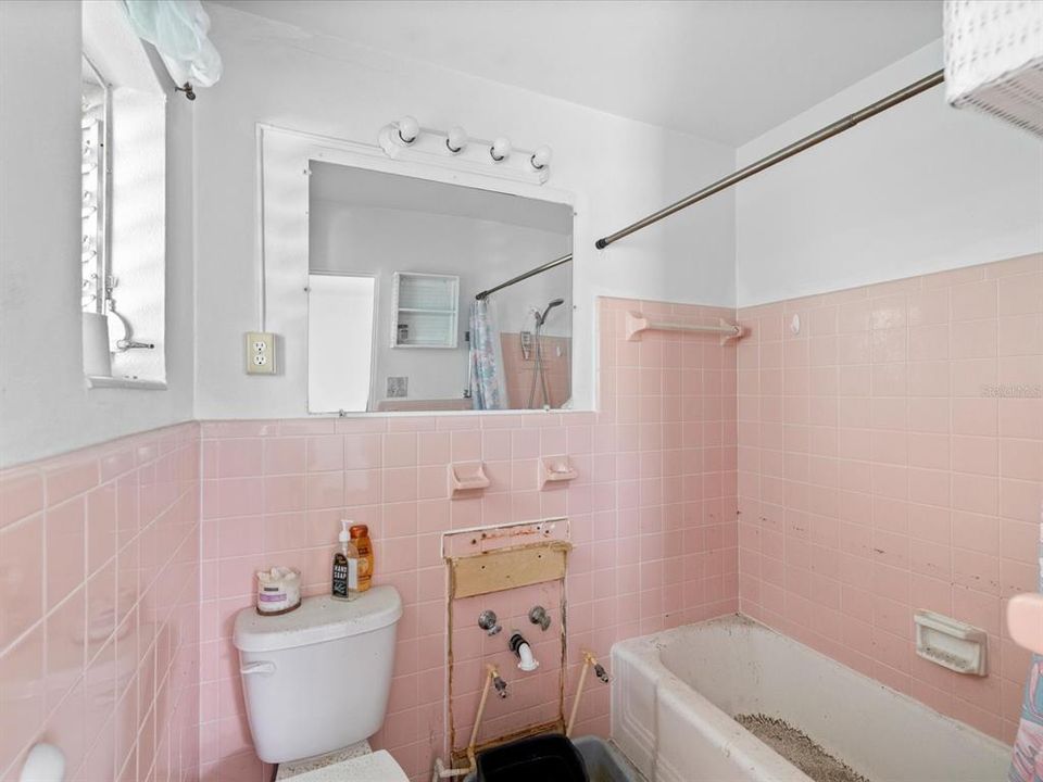 En Venta: $1,250,000 (6 camas, 0 baños, 2032 Pies cuadrados)