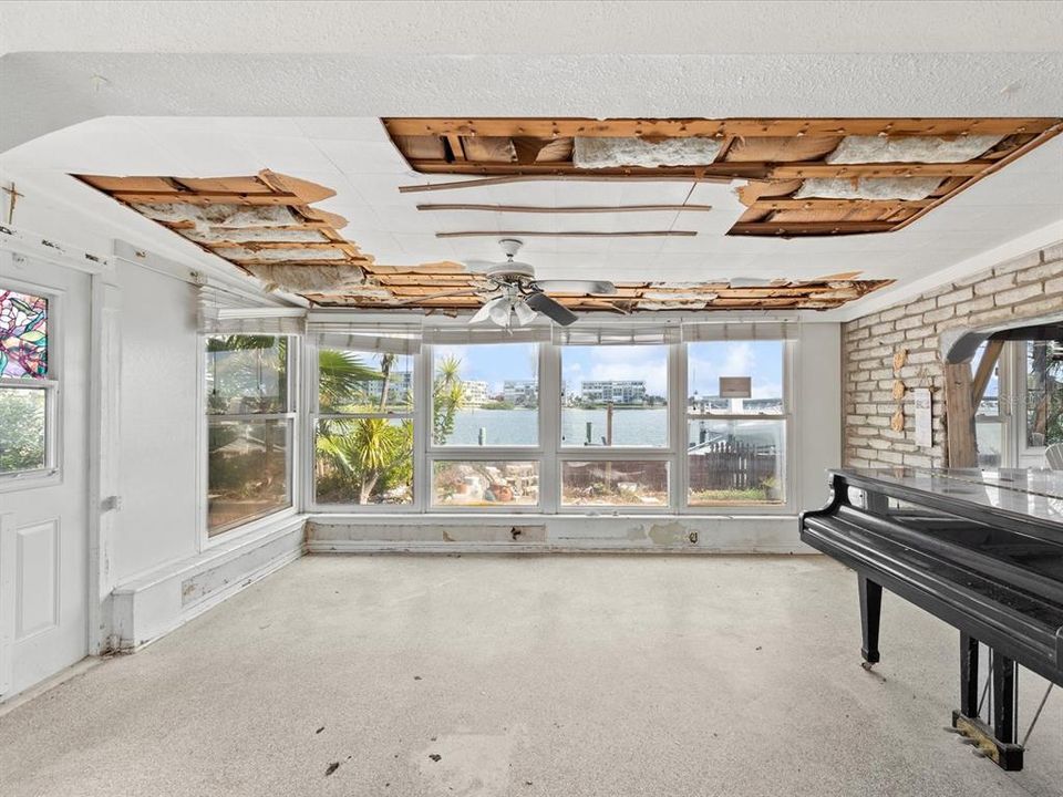 En Venta: $1,250,000 (6 camas, 0 baños, 2032 Pies cuadrados)