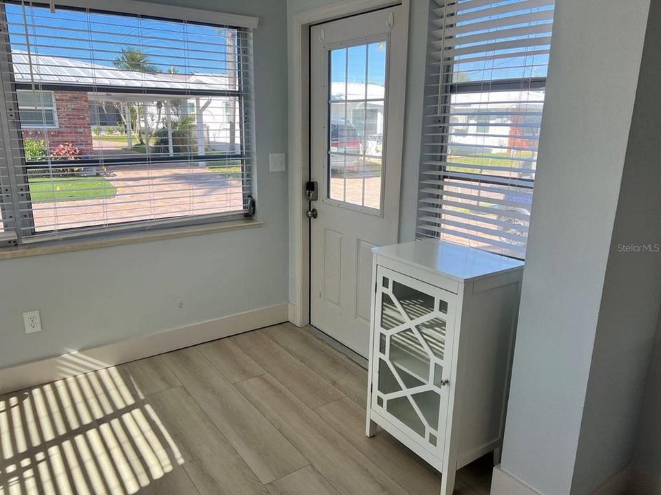 На продажу: $479,900 (1 спален, 1 ванн, 572 Квадратных фут)