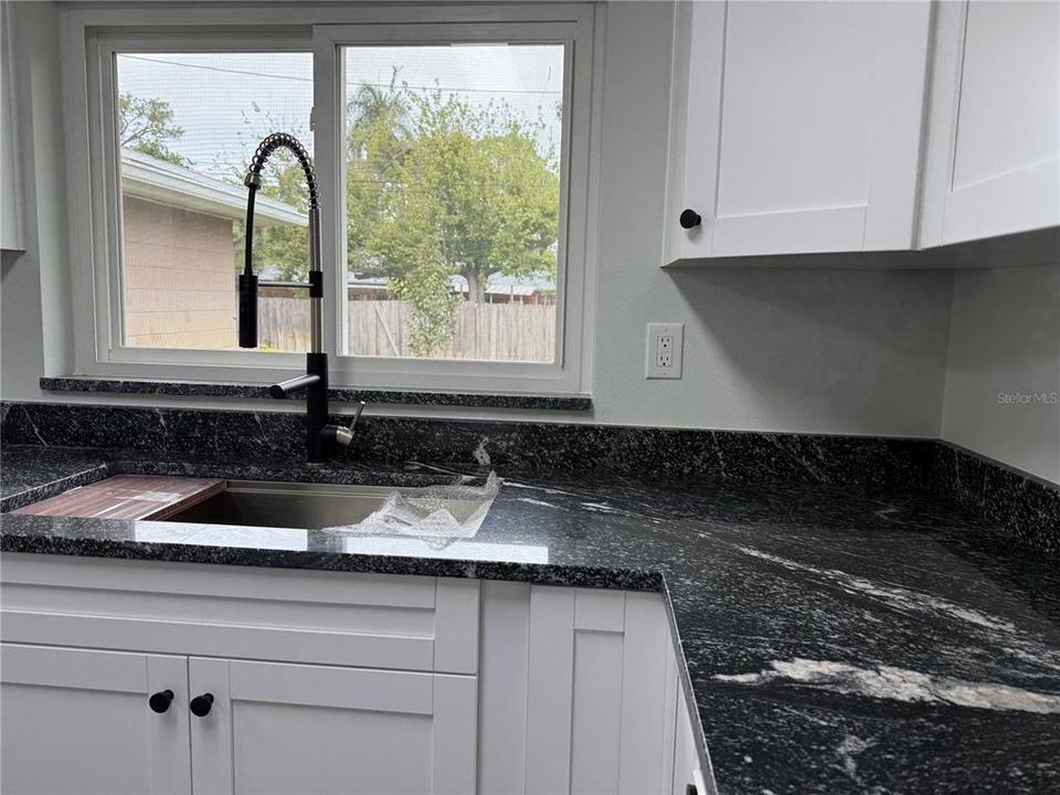 For Sale: $759,000 (3 beds, 2 baths, 1974 Square Feet)