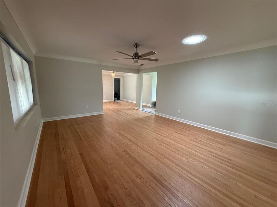 For Sale: $759,000 (3 beds, 2 baths, 1974 Square Feet)