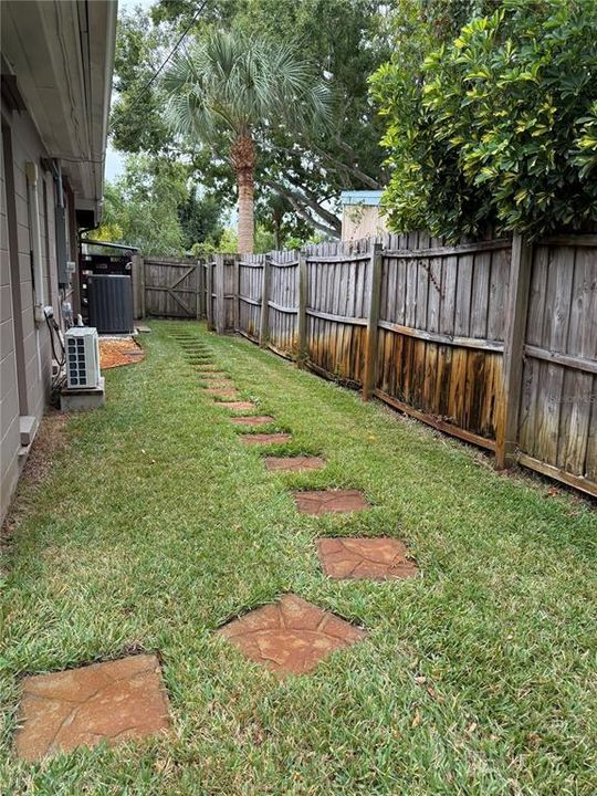 For Sale: $759,000 (3 beds, 2 baths, 1974 Square Feet)