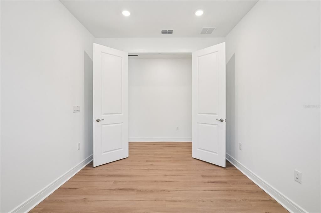 待售: $499,900 (3 贝兹, 3 浴室, 2200 平方英尺)