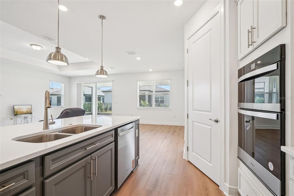 待售: $499,900 (3 贝兹, 3 浴室, 2200 平方英尺)