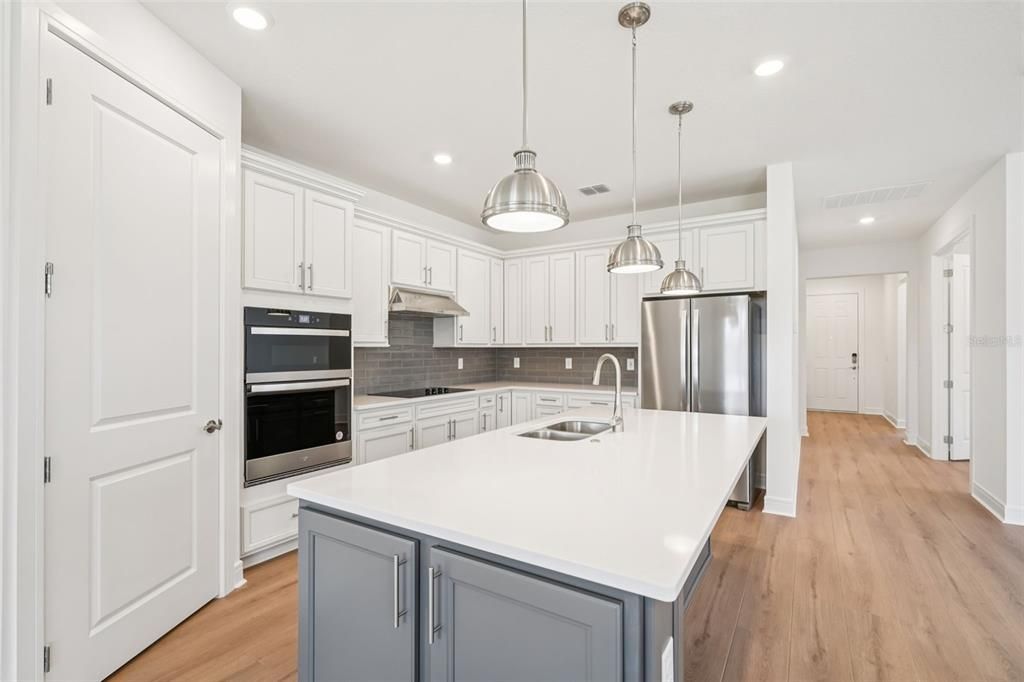 待售: $499,900 (3 贝兹, 3 浴室, 2200 平方英尺)