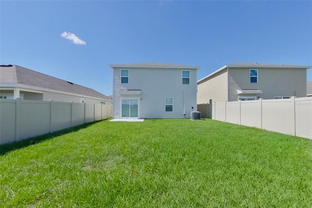 En Renta: $2,595 (5 camas, 3 baños, 2370 Pies cuadrados)