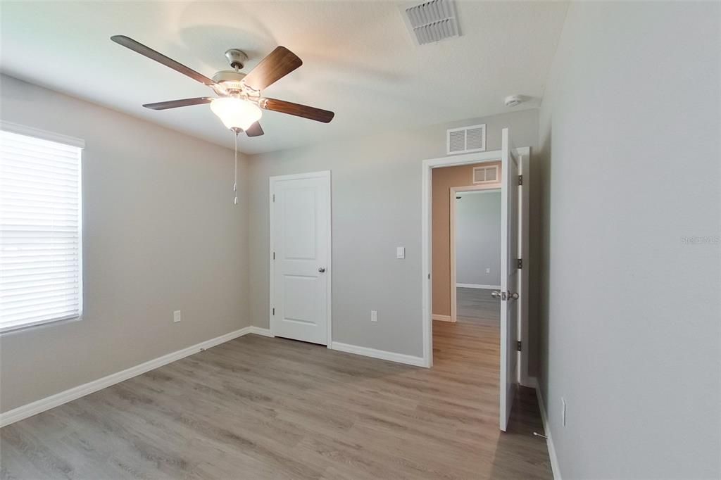 En Renta: $2,595 (5 camas, 3 baños, 2370 Pies cuadrados)