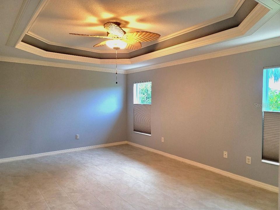 На продажу: $629,900 (3 спален, 3 ванн, 2400 Квадратных фут)