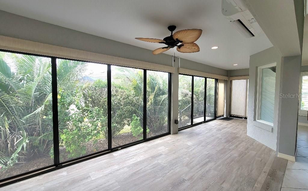 На продажу: $629,900 (3 спален, 3 ванн, 2400 Квадратных фут)