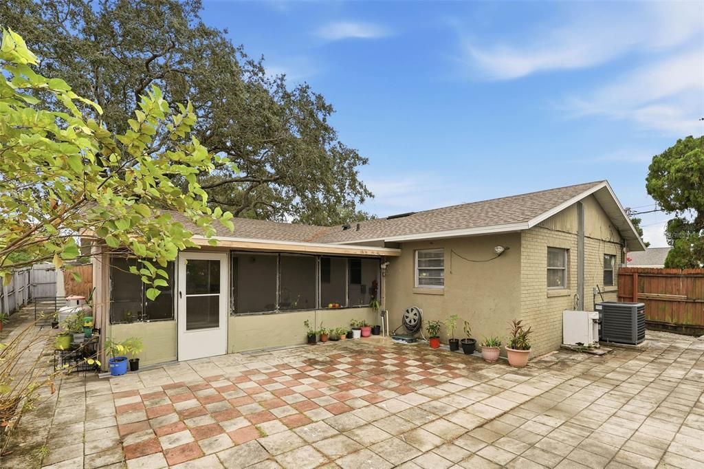 На продажу: $470,000 (3 спален, 2 ванн, 1721 Квадратных фут)