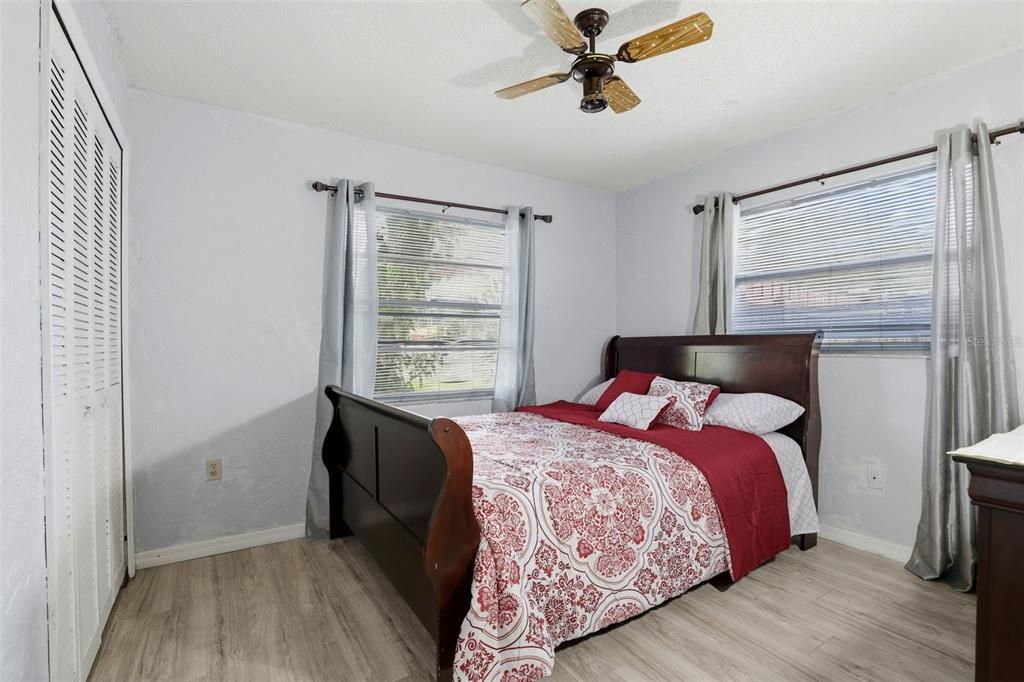 На продажу: $470,000 (3 спален, 2 ванн, 1721 Квадратных фут)