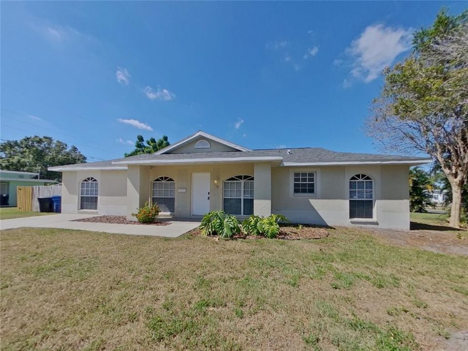 Active With Contract: $2,679 (5 beds, 2 baths, 1456 Square Feet)