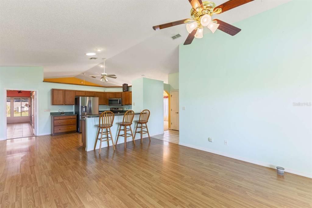 For Sale: $346,400 (3 beds, 2 baths, 2132 Square Feet)