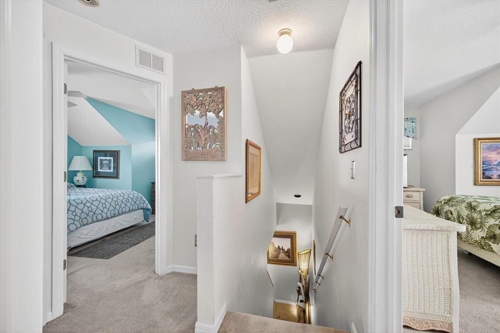 待售: $375,000 (4 贝兹, 2 浴室, 1476 平方英尺)