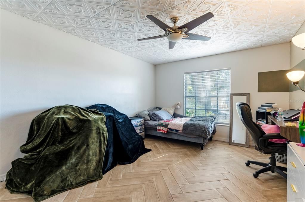 For Sale: $260,000 (2 beds, 2 baths, 1208 Square Feet)