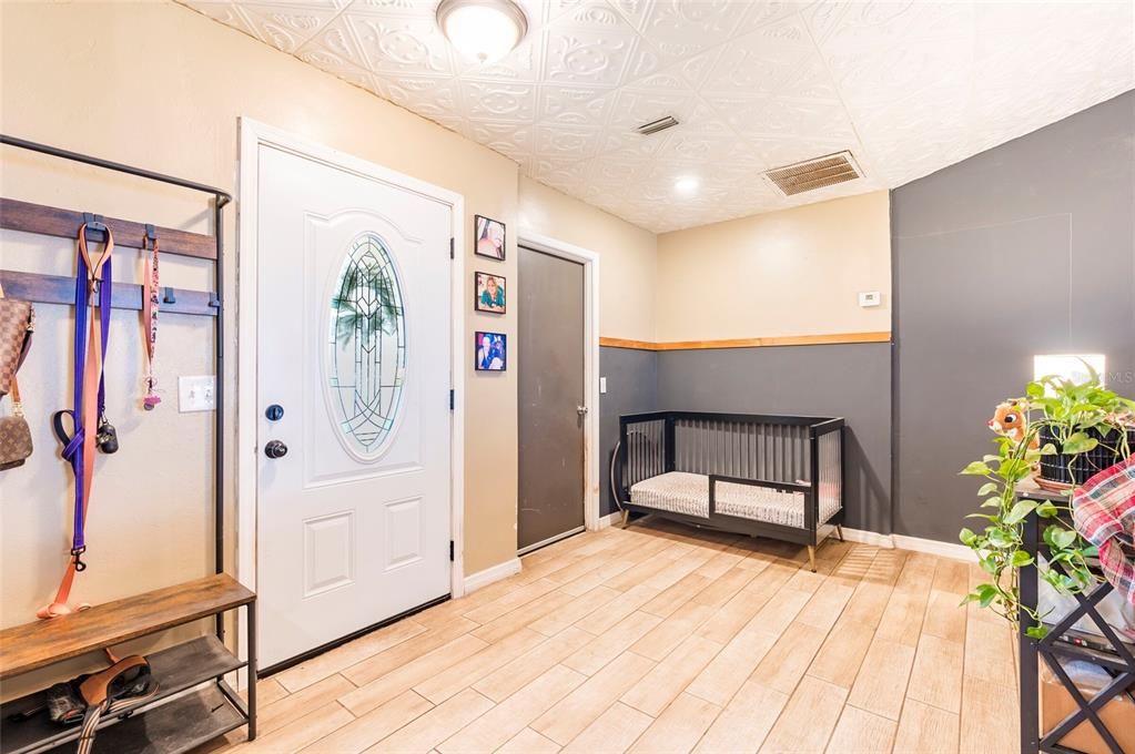 For Sale: $260,000 (2 beds, 2 baths, 1208 Square Feet)