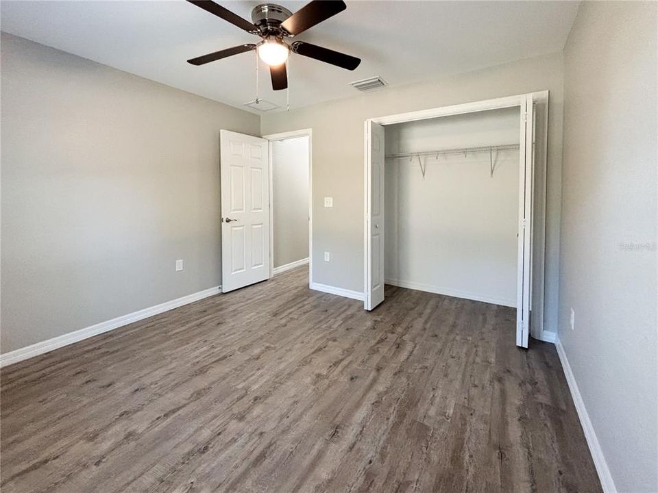 En Venta: $285,000 (3 camas, 2 baños, 1801 Pies cuadrados)