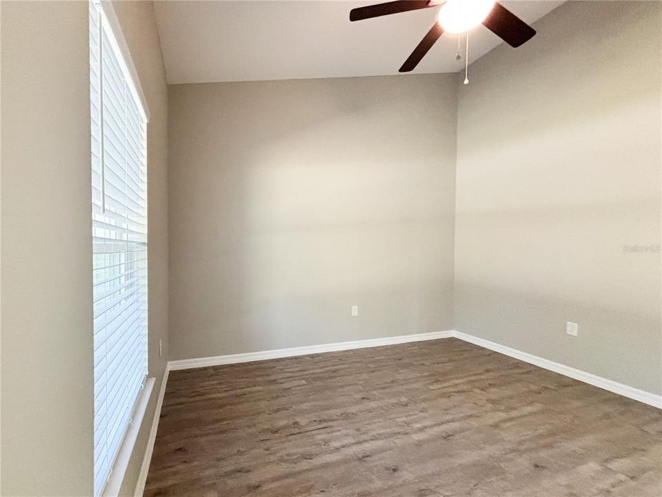 En Venta: $285,000 (3 camas, 2 baños, 1801 Pies cuadrados)