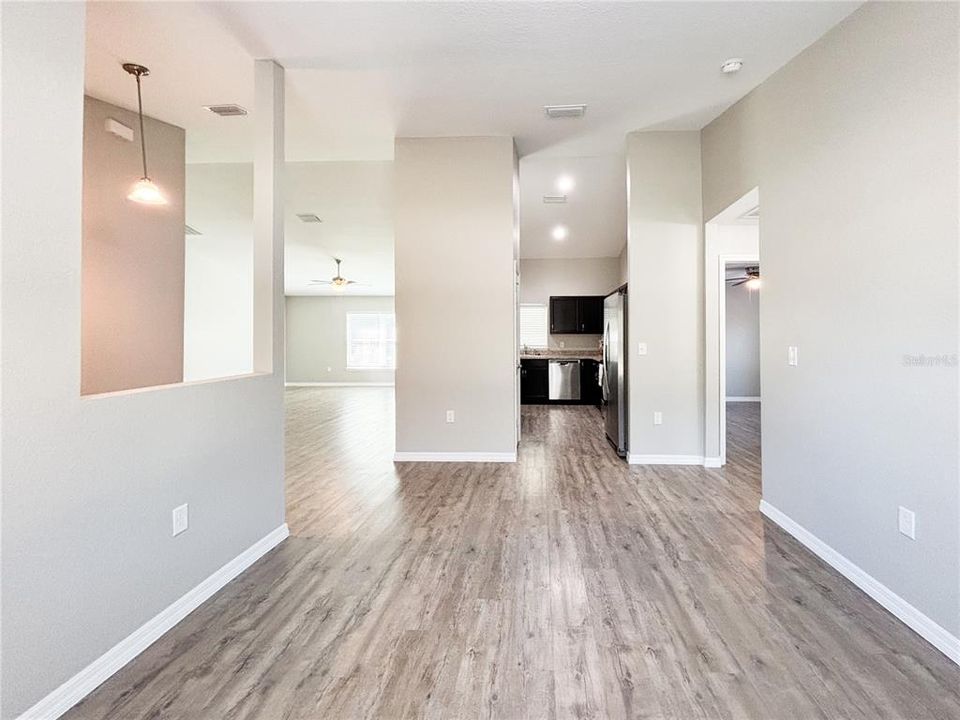 En Venta: $285,000 (3 camas, 2 baños, 1801 Pies cuadrados)