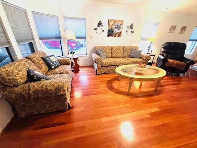 En Venta: $147,900 (2 camas, 2 baños, 1521 Pies cuadrados)