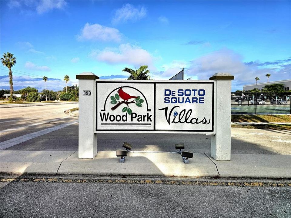 待售: $115,000 (2 贝兹, 2 浴室, 1050 平方英尺)