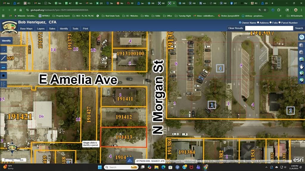 На продажу: $900,000 (0.14 acres)