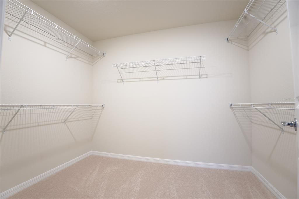 В аренду: $4,300 (5 спален, 3 ванн, 2631 Квадратных фут)