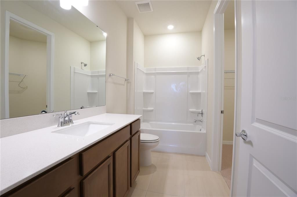 В аренду: $4,300 (5 спален, 3 ванн, 2631 Квадратных фут)