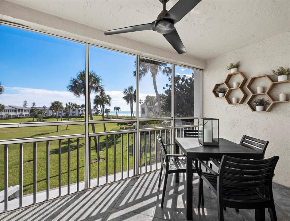 For Sale: $775,000 (2 beds, 2 baths, 1170 Square Feet)