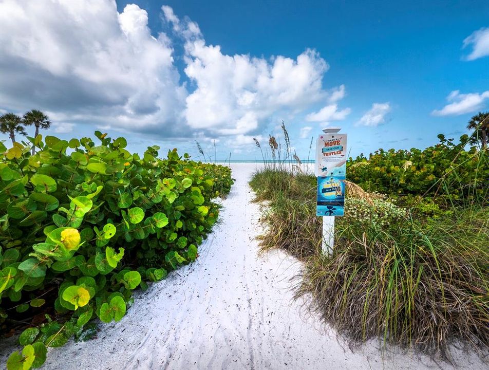 For Sale: $775,000 (2 beds, 2 baths, 1170 Square Feet)