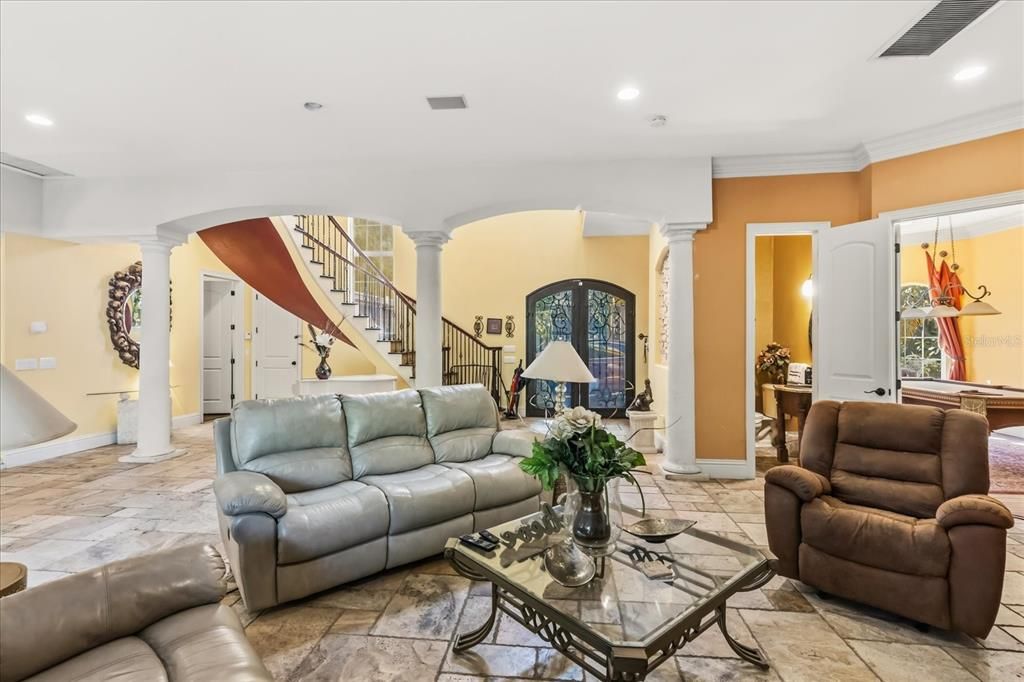 For Sale: $2,200,000 (5 beds, 4 baths, 4106 Square Feet)