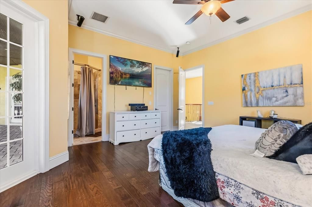 For Sale: $2,200,000 (5 beds, 4 baths, 4106 Square Feet)