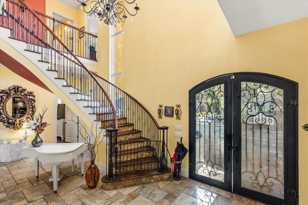 For Sale: $2,200,000 (5 beds, 4 baths, 4106 Square Feet)