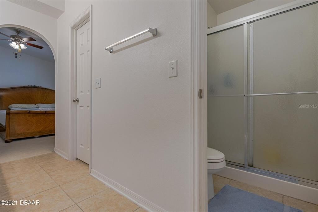 На продажу: $329,900 (3 спален, 2 ванн, 1626 Квадратных фут)